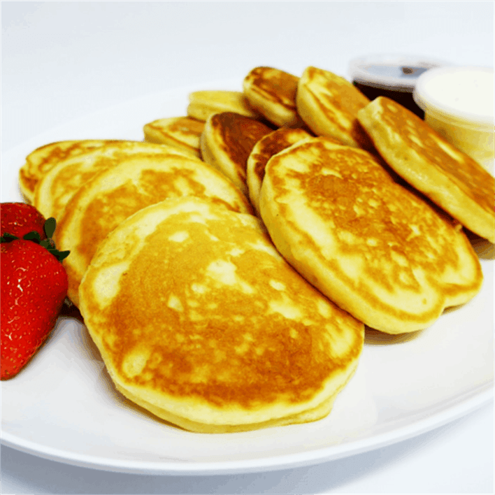 Pikelets with House-Made Jam and Cream (2 per serve)