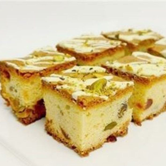 White Chocolate, Cranberry & Pistachio Slice (GF)