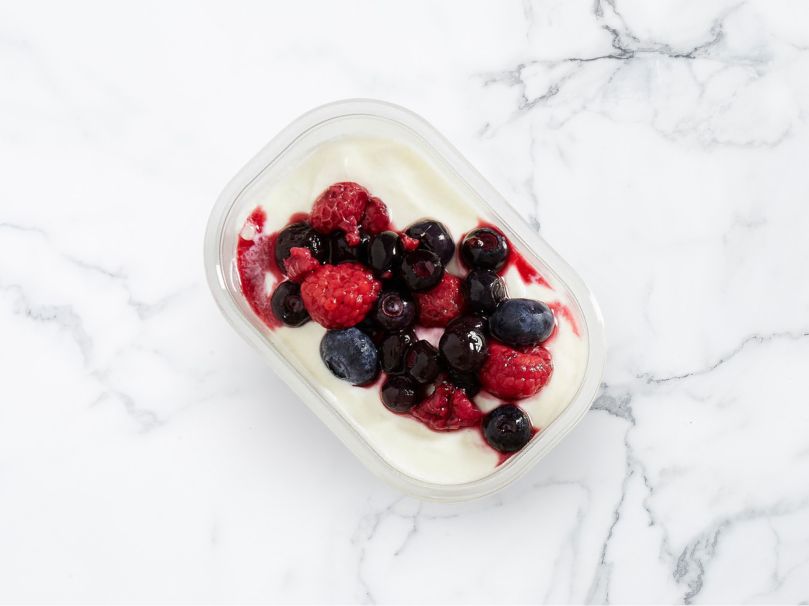 Mini Yoghurt & Seasonal Fruit Pot