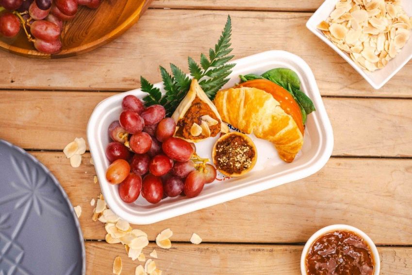 Pesto Croissant Tea Box