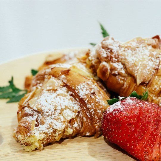 Almond Croissant