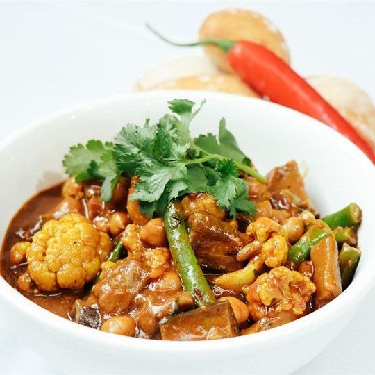 Buffet - Cauliflower, Green Bean, Eggplant & Chickpea Coconut Curry