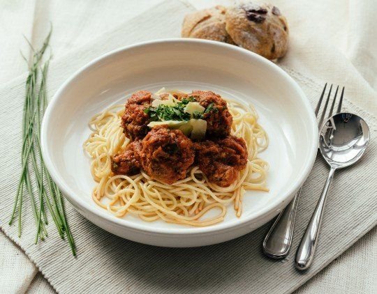 Buffet - Italian Meatballs w Pasta