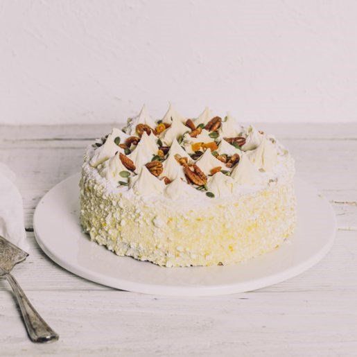 Bugsy Carrot Cake - 9'' (16 - 20 serves)