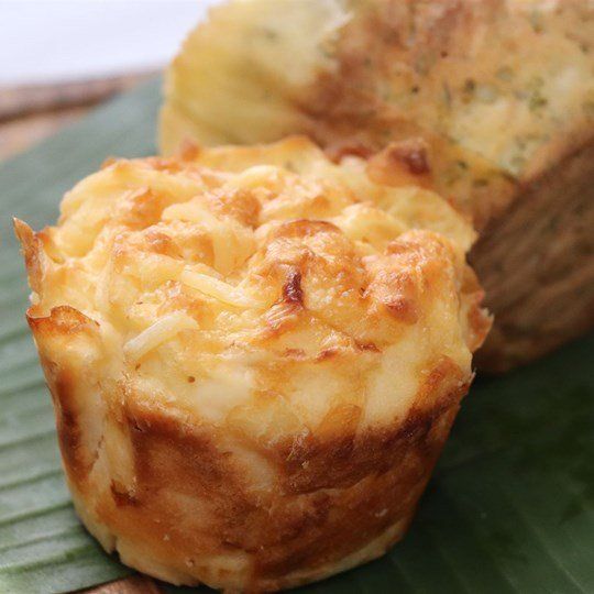 Gluten Free - Savoury Ham & Cheese Muffin with butter portion (cold item)