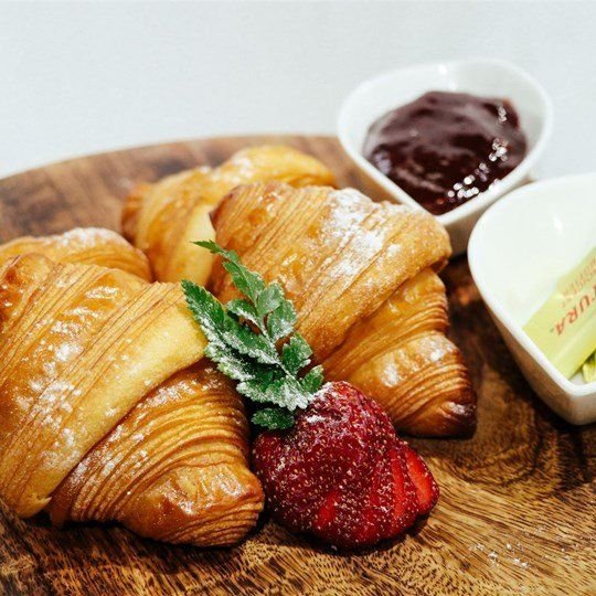 Mini Croissant - with jam & butter on the side