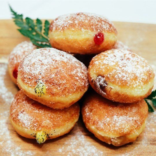 Petite Donuts (2 per serve)