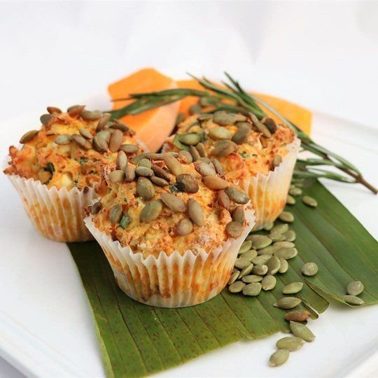 Savoury Pumpkin, Spinach & Feta Muffin with Butter portion (cold item)