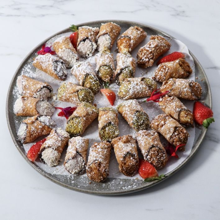 Assorted Cannoli