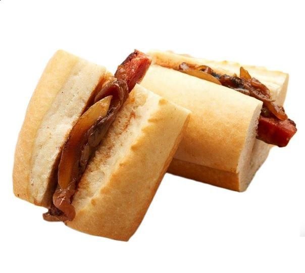 Mini Chorizo Sausage ‘Hot Dogs’