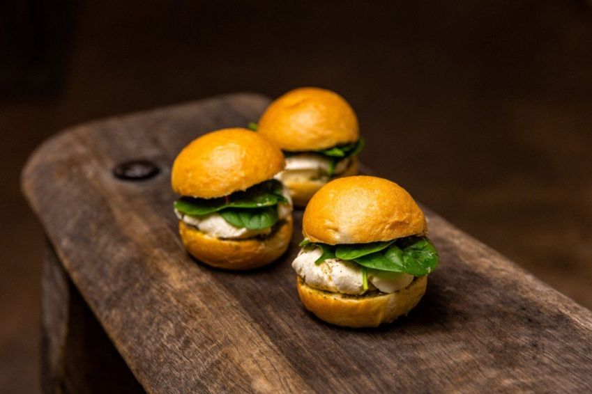 Bocconcini with Pesto and Sundried Tomato Mayo Sliders (15 Pack)