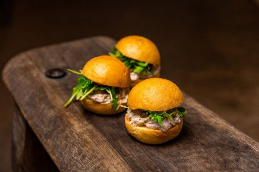 Lemon Herb Chicken with Gherkin and Rocket Sliders (15 Pack)