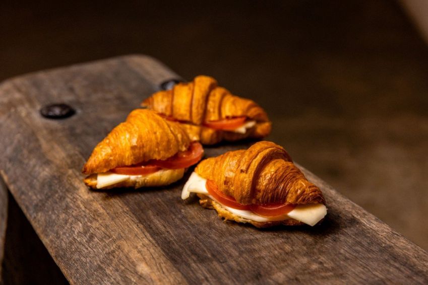 Tomato and Cheese Mini Croissant (12 Pack)