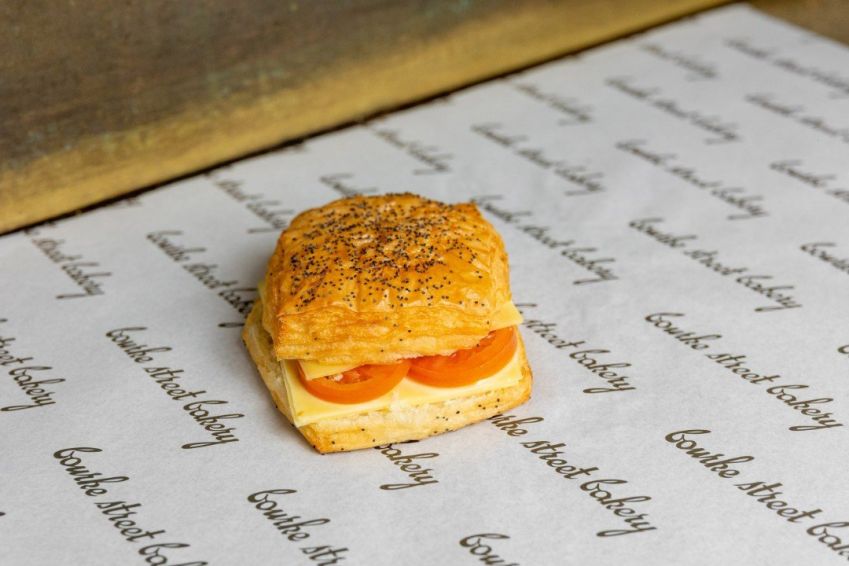 Tomato and Cheese Crosstie