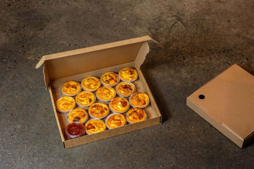 MINI Roasted Capsicum, Onion and Feta Quiche (15 Pack)