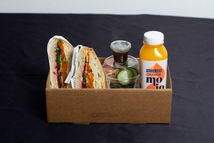 CORPORATE LUNCH BOXED ON THE GO - Foccaccia - Salad - OJ