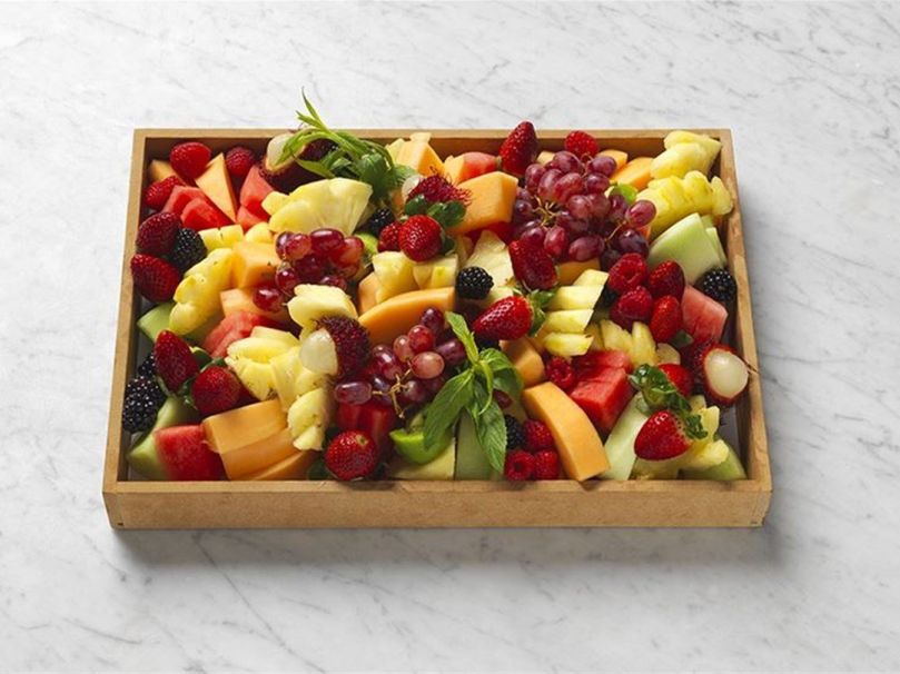 Seasonal fruit box (vegan df gf)