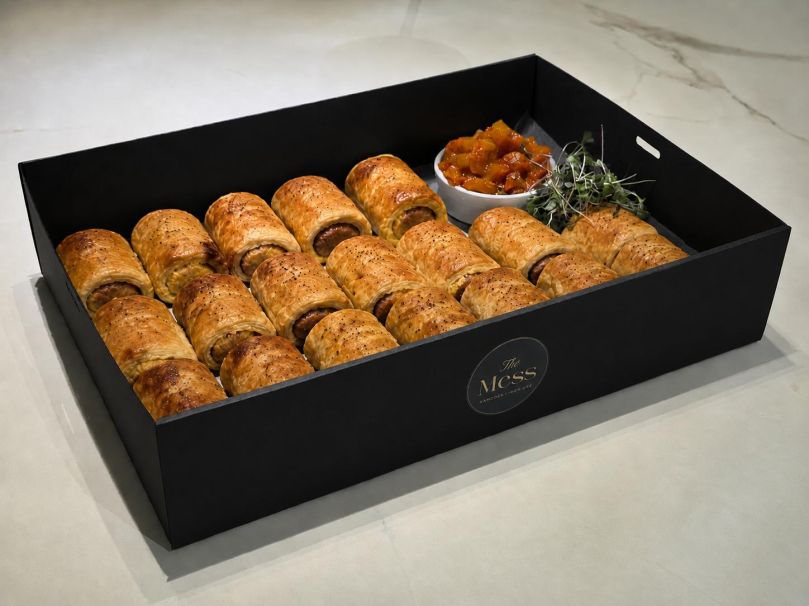 Gourmet mini sausage rolls, bush tomato relish (20 PIES)