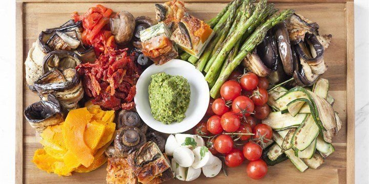 Gourmet Vegetarian Antipasto Platter with freshly cut Bread