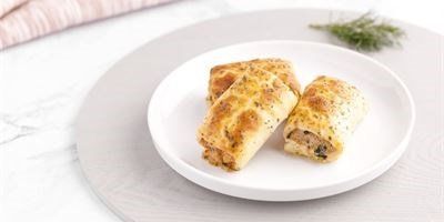 Housemade Gourmet Sausage Rolls w Tomato Relish