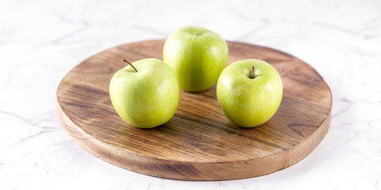 Whole pieces of premium fresh fruit