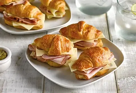 Savoury Mini Croissant - Ham & Cheese 