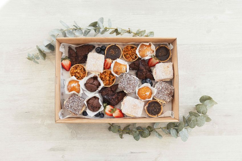 Mixed Sweets Box (Medium)
