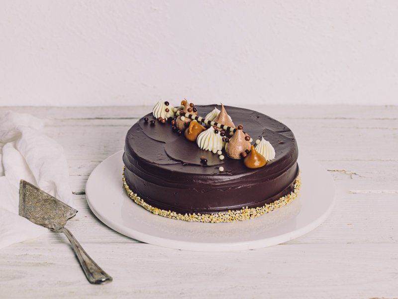 9" Cake - up to 10 people