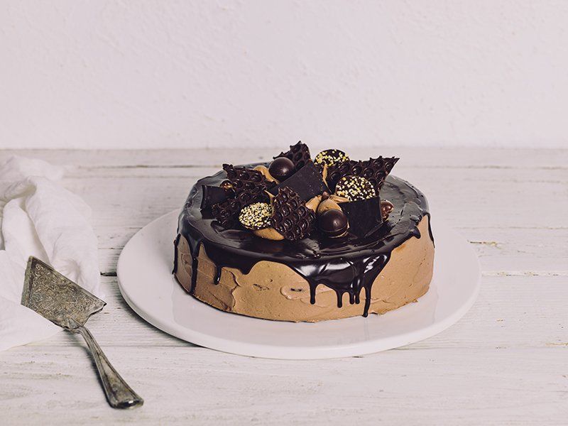 9" Cake - up to 10 people