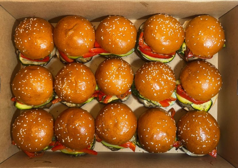 Roasted Med Veg, Goats Cheese & Pesto Slider