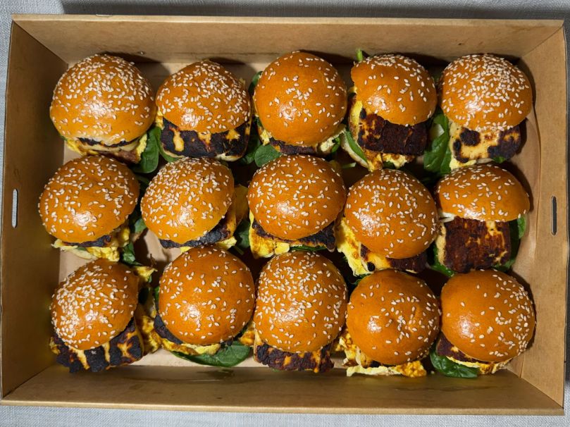 Halloumi, Spinach & Scrambled Egg Slider (15)
