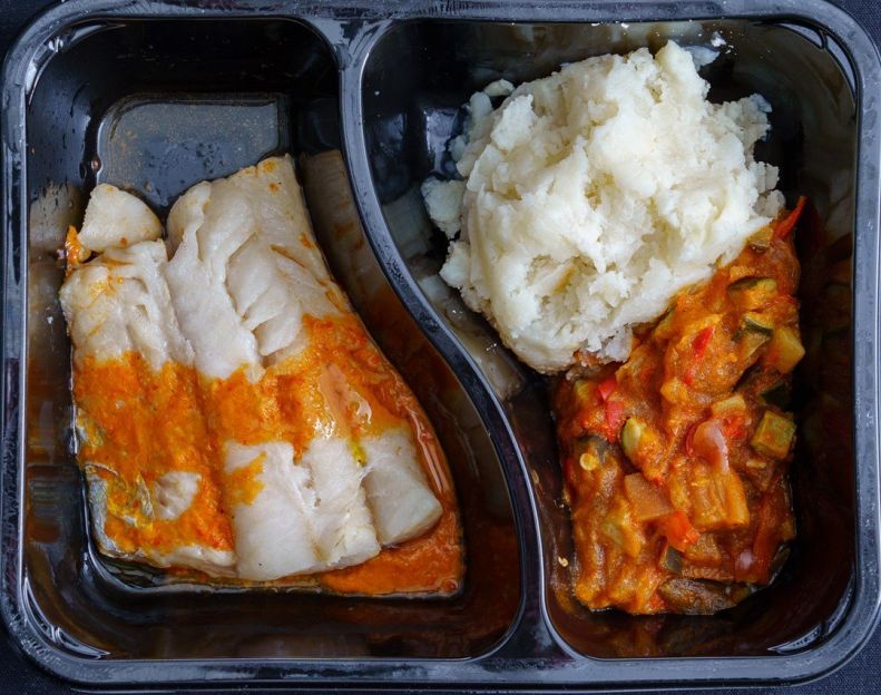 Frozen - Baked white fish, potato mash and ratatouille