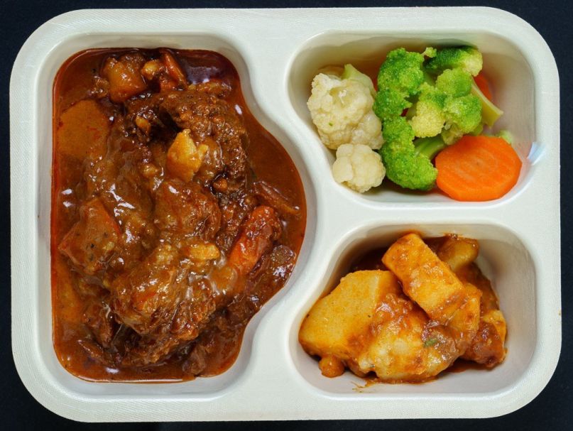 Frozen - Beef goulash, potato mash, ratatouille