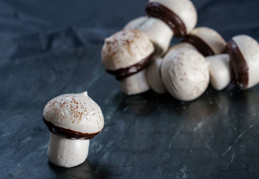 SUK Mushroom Meringues