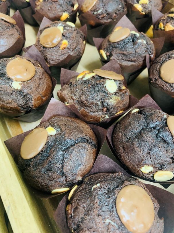 Double chunky chocolate chip muffins