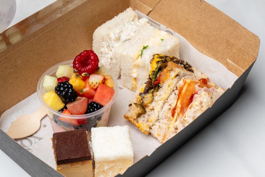 Light' Lunch Box