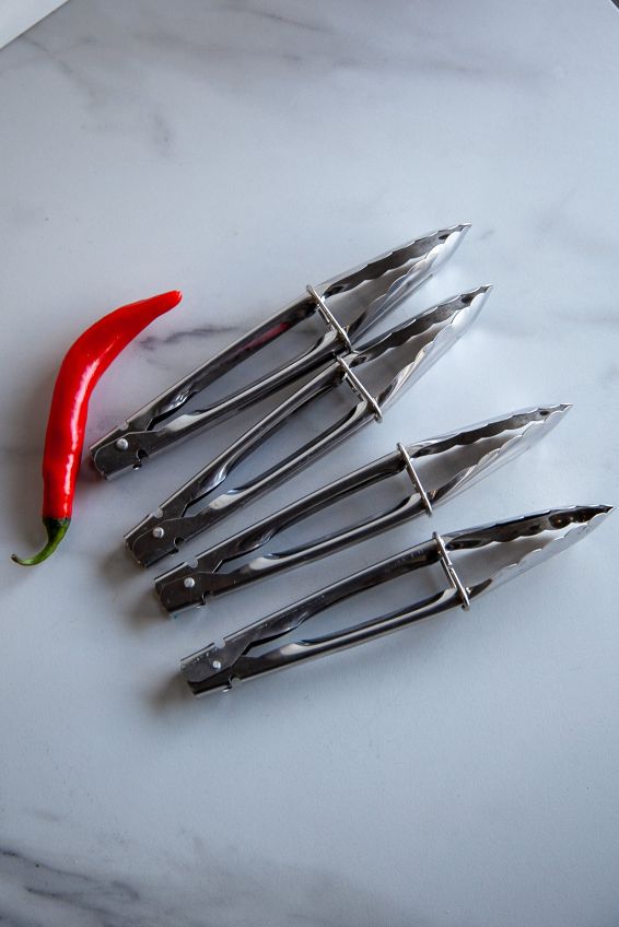 Tongs