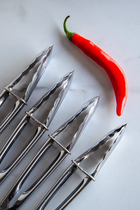 Tongs