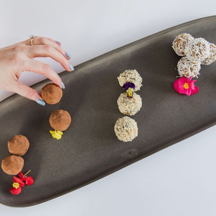 Assorted bliss balls - two pieces nga, vg