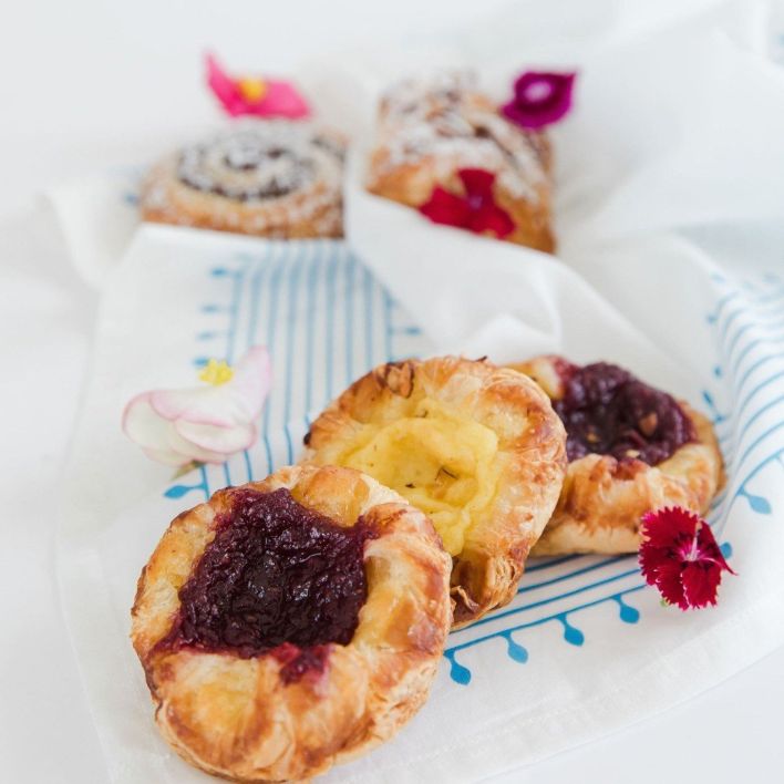 Sweet mini assorted danish v