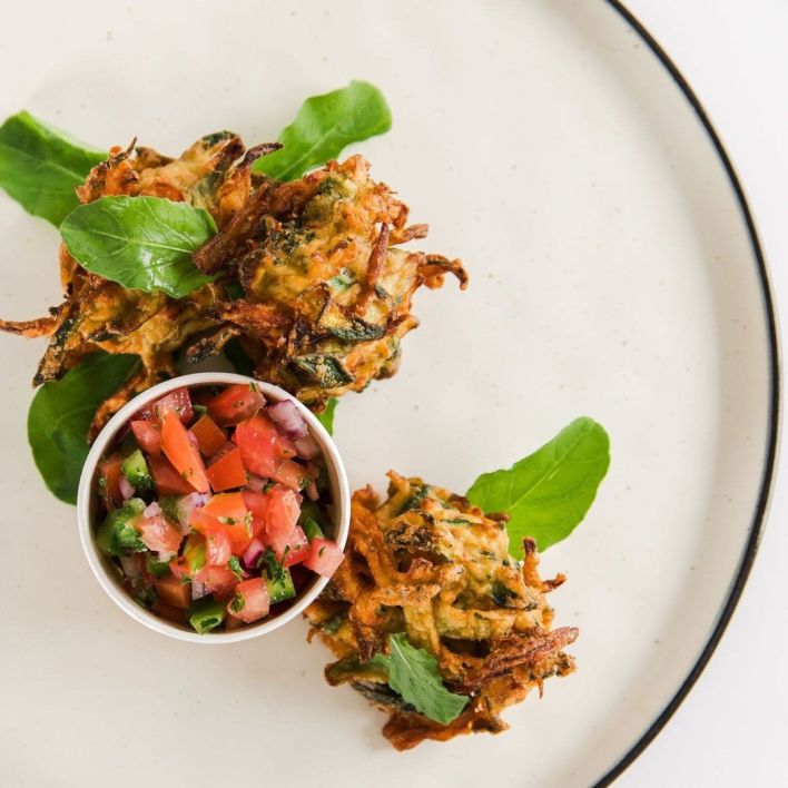 Zucchini fritter, vine tomato salsa nga, vg