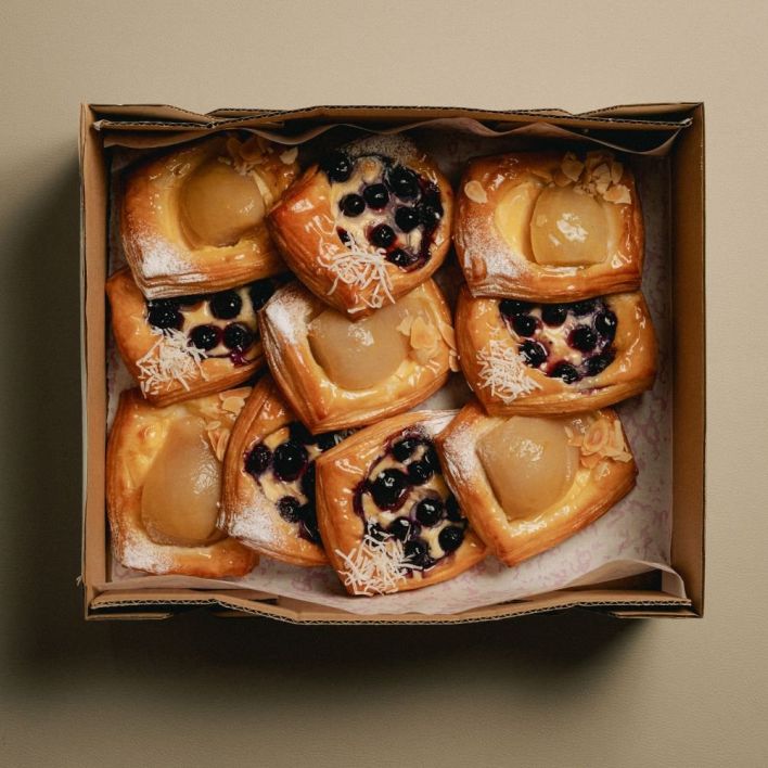 Fruit Danish Box 10p