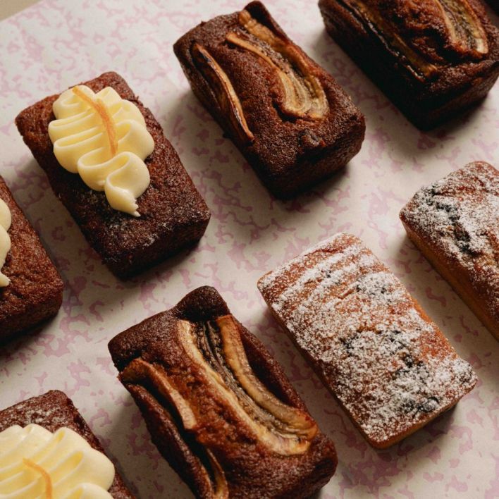 Mixed Cake Box 15p
