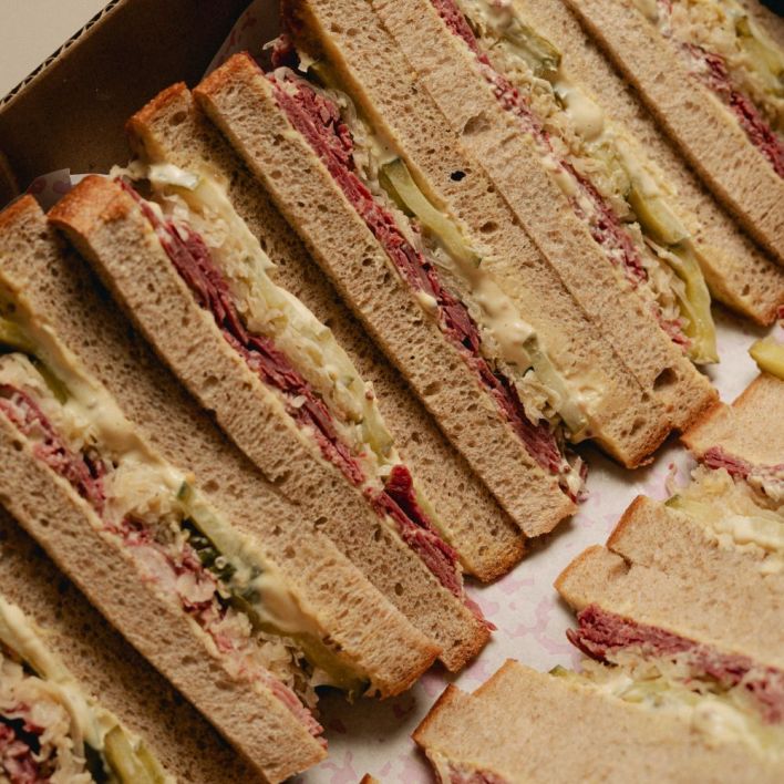 Gourmet Sandwich Box 6p