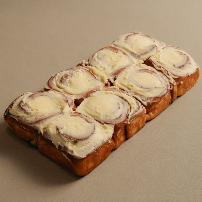 Cinnamon Scroll with Cream Cheese Frosting 8p