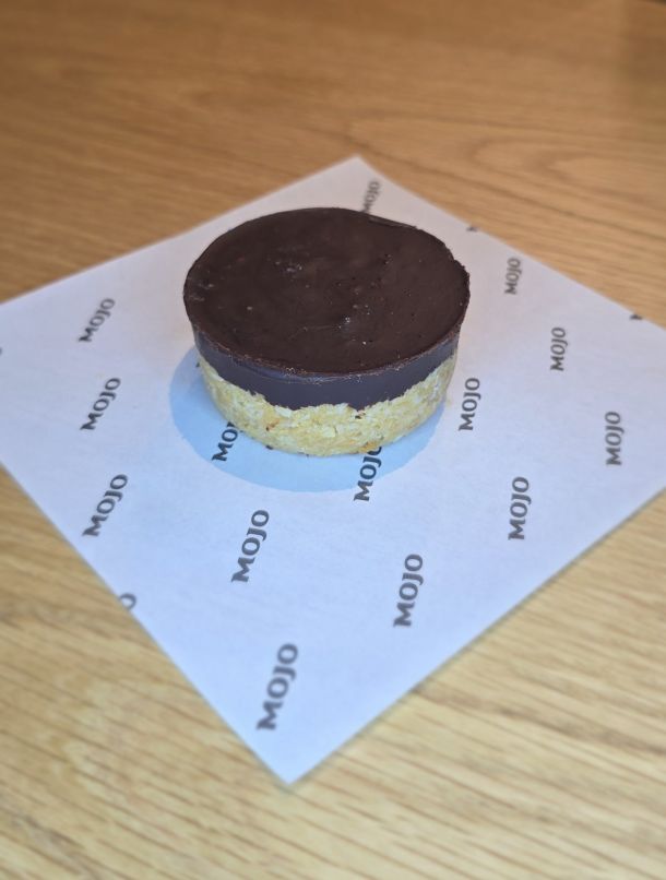 Peanut Butter & Dark Chocolate Cup