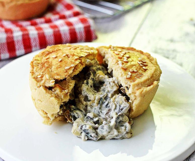 Gourmet Pie Platter - Regular (suitable for 10 to 15 people)