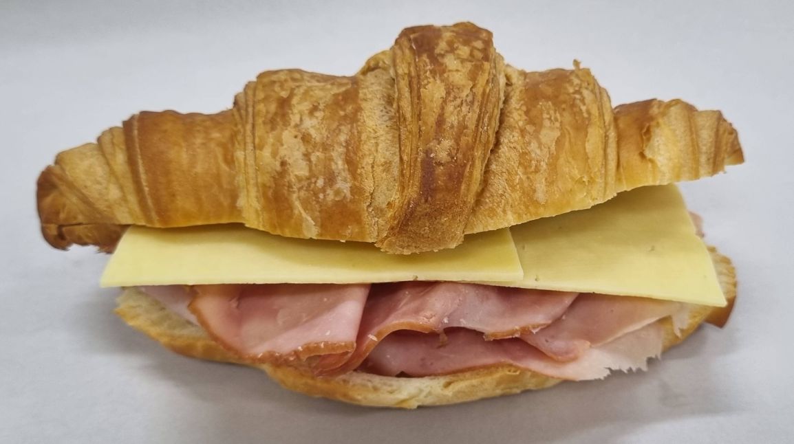 BNGS - Croissant - Ham & Cheese