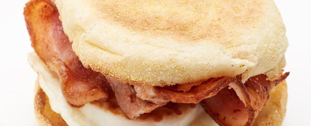 Crispy Bacon, Cheese & Egg English Muffin Sandwich