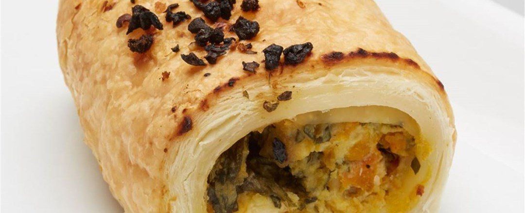 Mini Spinach, Ricotta, Pumpkin & Pesto Rolls V